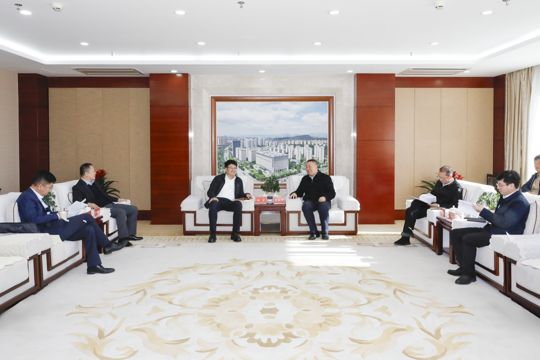 集团与中信银行昆明分行、中信金融资产云南分公司交流座谈