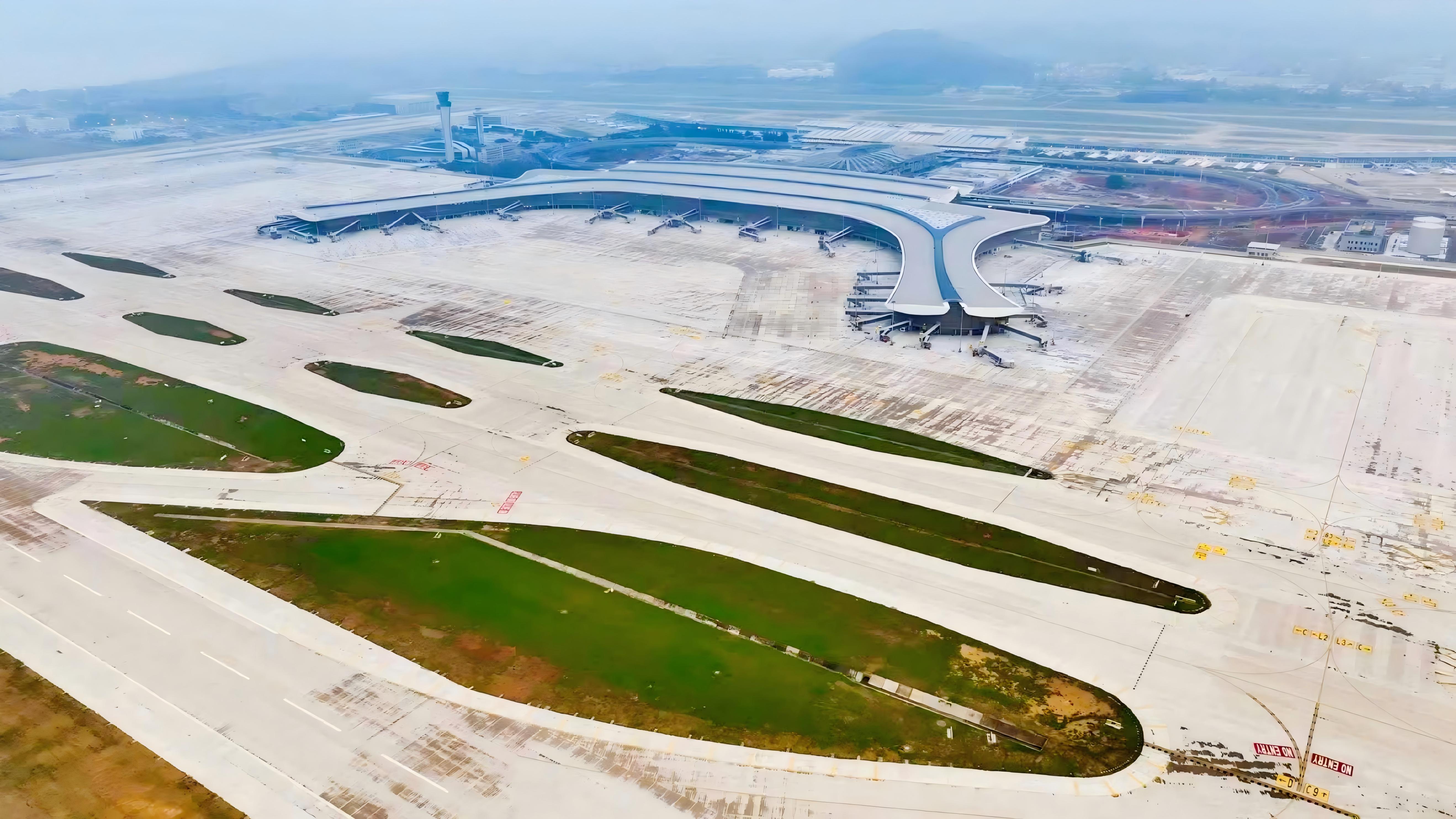 福州长乐国际机场二期扩建工程机场工程飞行区场道工程.jpg