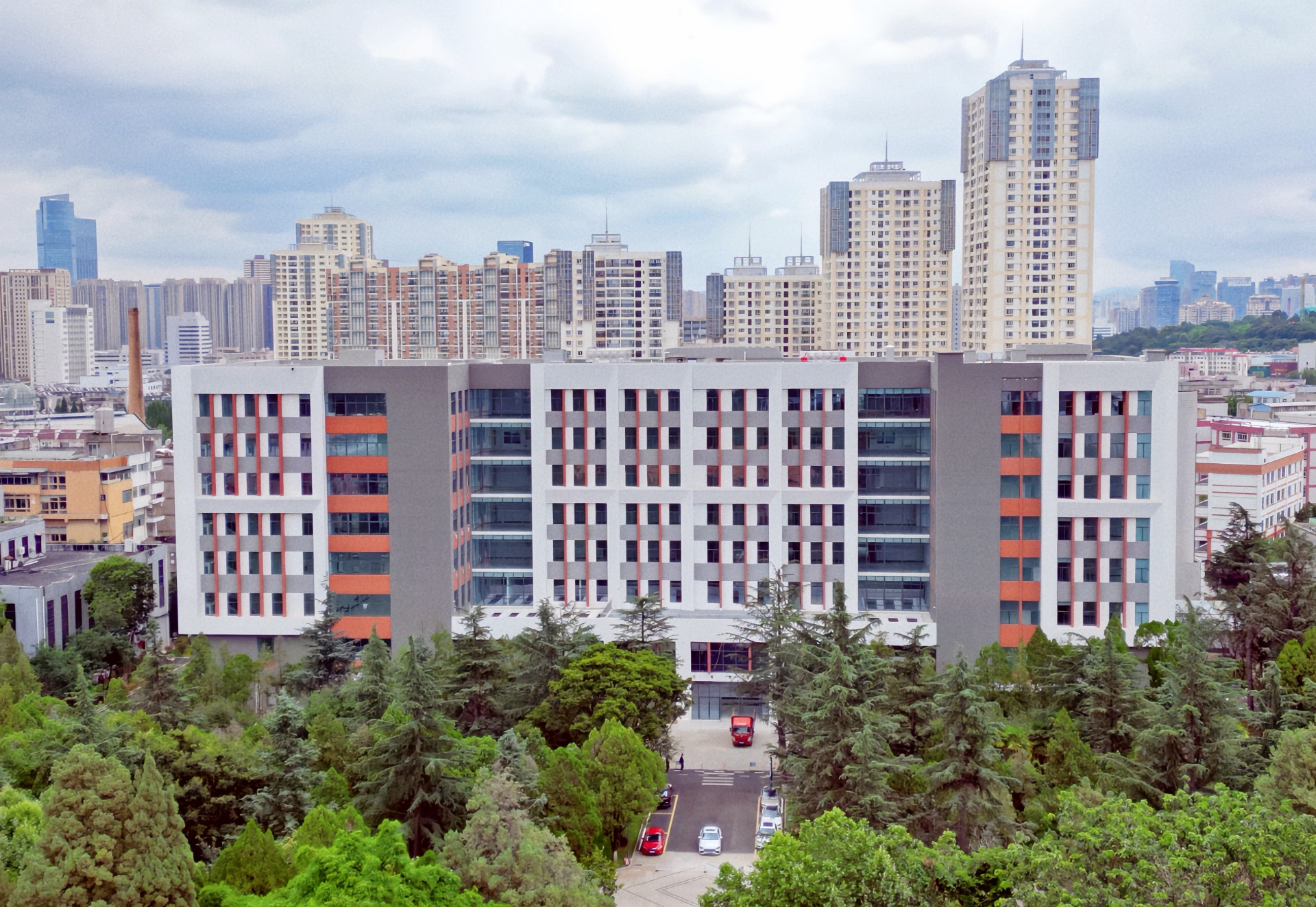 昆明理工大学有色金属冶金先进技术研究院项目通过竣工验收