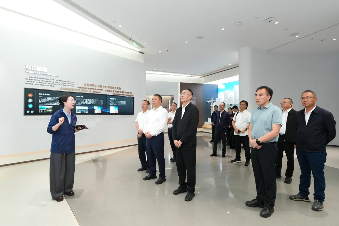 中国建筑业协会会长江小群一行到集团考察交流
