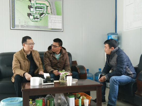 城乡投公司开展春节前送温暖活动