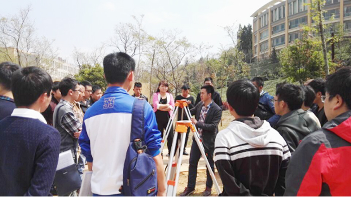 二公司第三直管部组织学习测量技术