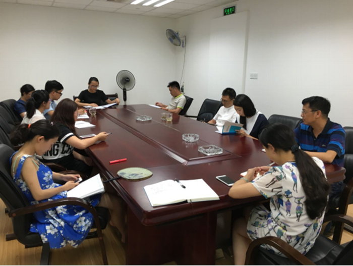 十四冶国际公司第六党支部召开“整合重组做表率”专题组织生活会