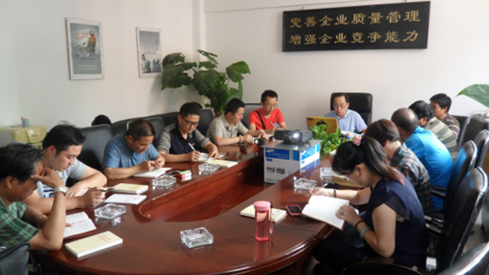安二司专题党课下基层