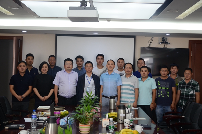 城乡投公司召开庆“八一”复转军人座谈会