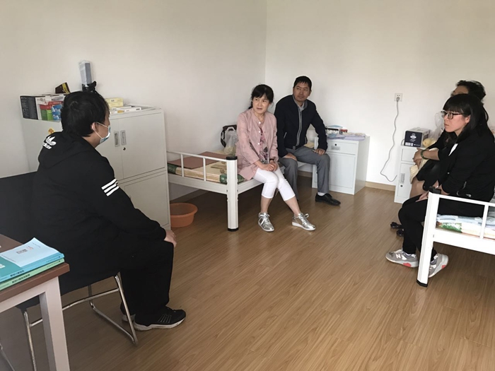 三公司工会慰问重病职工