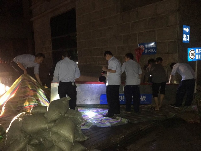 7•20水灾，第一物业公司用责任与担当为业主筑起铜墙铁壁