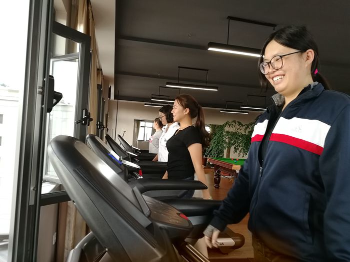  四公司职工健身课堂开课啦