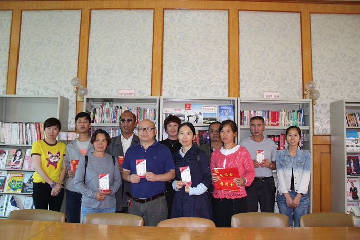 爱心接力 圆梦大学——二公司工会为职工子女发放助学金