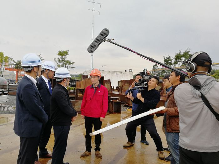 钢构公司杨林总厂拍摄微电影记录中秋