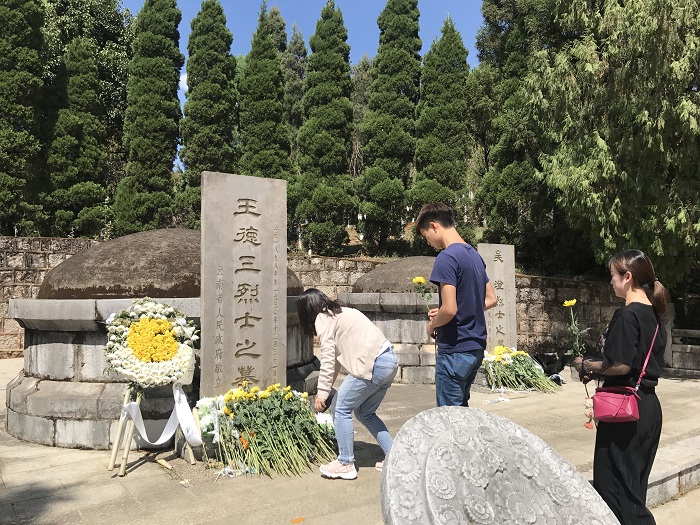 安装股份公司团委开展特别主题团日活动