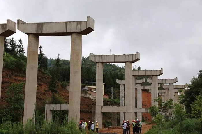 ​蒙屏高速项目投资建设推进顺利