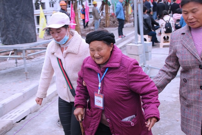 彝良易地扶贫搬迁项目发界易迁安置点分房
