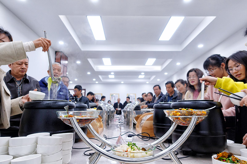 有色十四冶职工食堂重装升级开灶