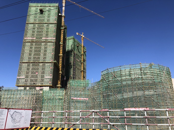 五公司车行天下（二期）建设项目全面封顶