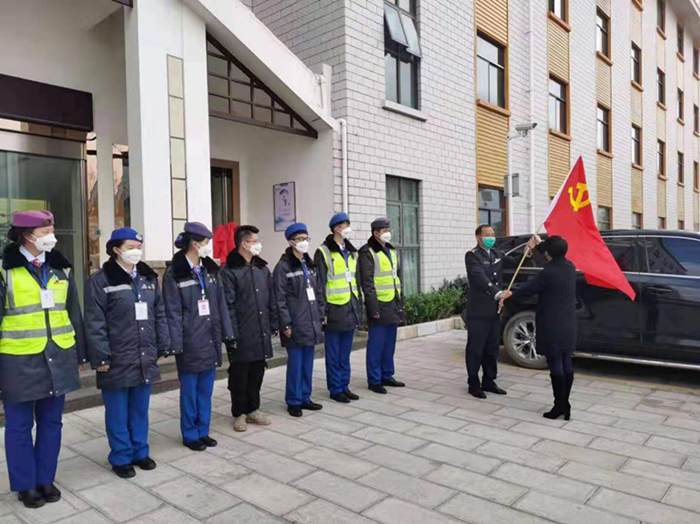 基投公司：高速防疫一线，党旗高高飘扬