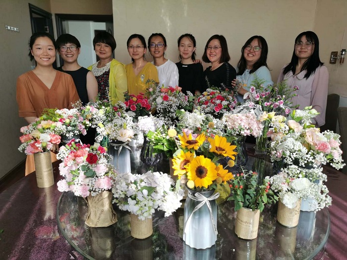 ​市政部澄江片区举办母亲节插花活动