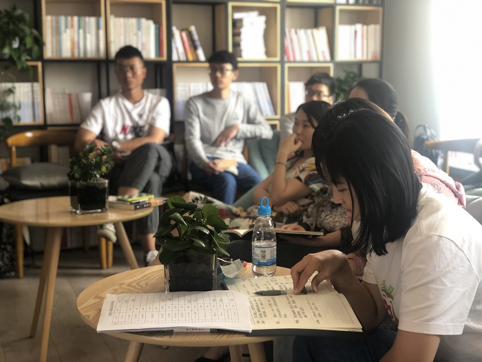 交建公司举办读书沙龙主题活动