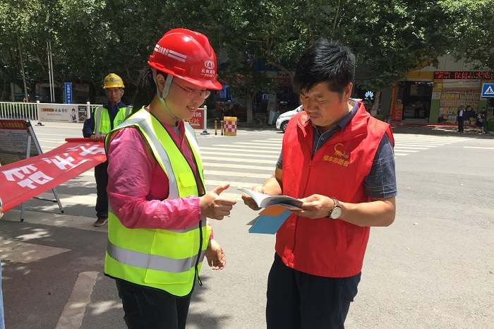 ​钢构公司禄丰工业园项目开展安全生产咨询日活动