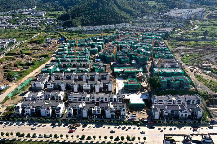 “1806”小镇项目大理、海东地块主体结构全面封顶