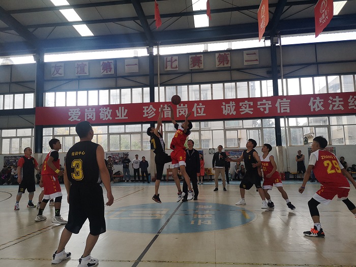 ​培训中心与胜天国际技校举办“同心共建”师生文体活动