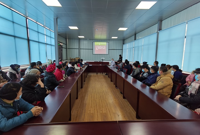 篆新农贸市场召集商户部署疫情防控工作