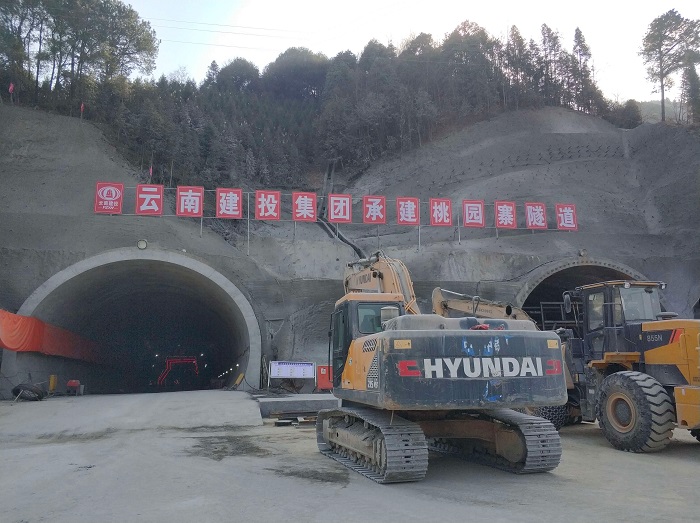 芷铜高速土建5标获评全线年度考核优胜单位