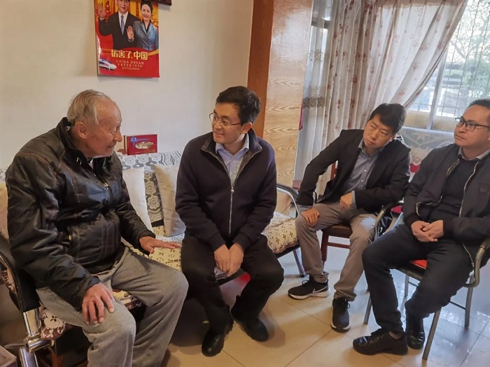 ​物流公司开展新春入户慰问活动