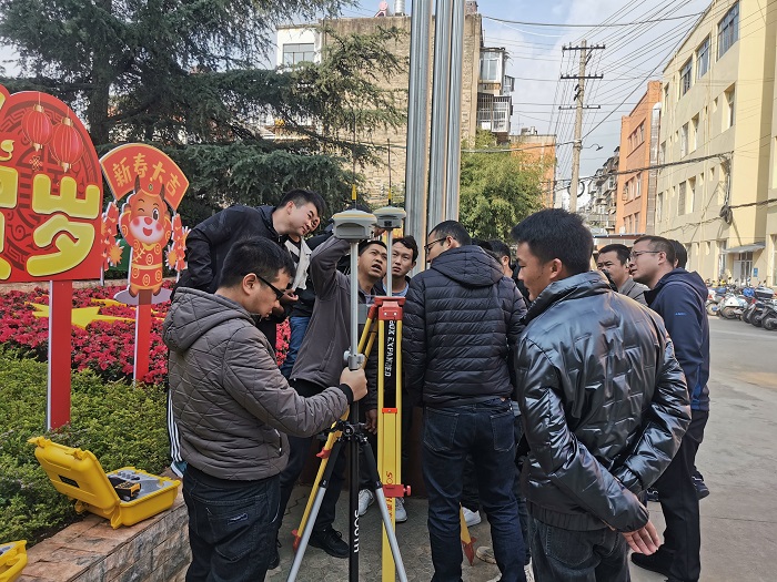 一勘司二直管开展“两学三补”专业技能培训