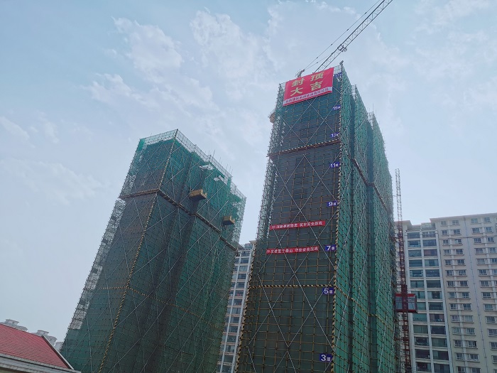 ​四公司安宁瑞福苑住宅小区项目首栋封顶