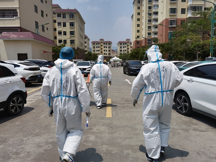​海投瑞丽跨投公司参加瑞丽市抗疫志愿活动
