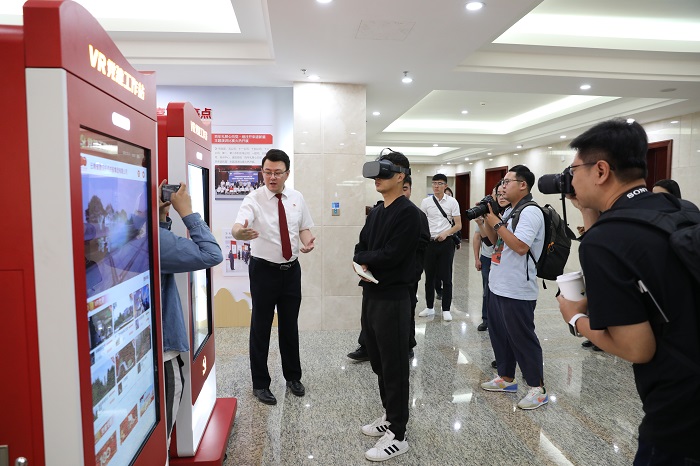 云南胜天国际VR党建 开创互联网+党建工作新局面