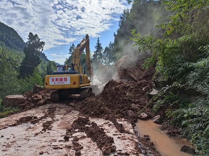 第一水利水电公司积极参与巴中市高塔镇山体滑坡灾害救援