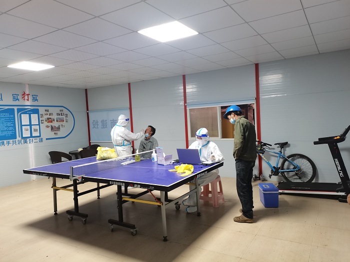 二公司为昆医附一院呈贡医院送去爱心餐食