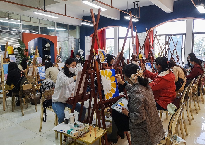 一勘司开展手绘油画活动庆祝国际妇女节
