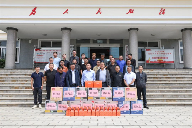 陈祖军到昭阳区青岗岭乡、大关县悦乐镇看望慰问集团驻村工作队员