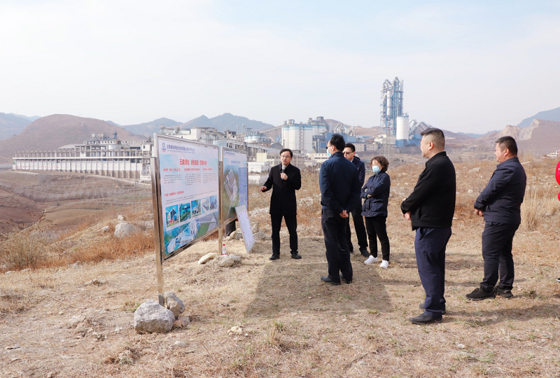 集团专职外部董事谭元戎、张羽调研云建绿砼昭通绿色生产基地