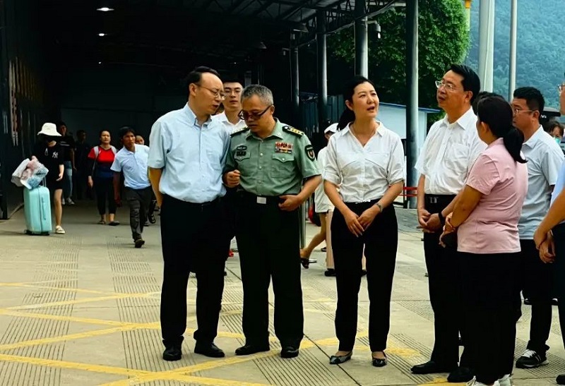 红河州委书记赵瑞君调研河口口岸南溪河联检大楼建设项目