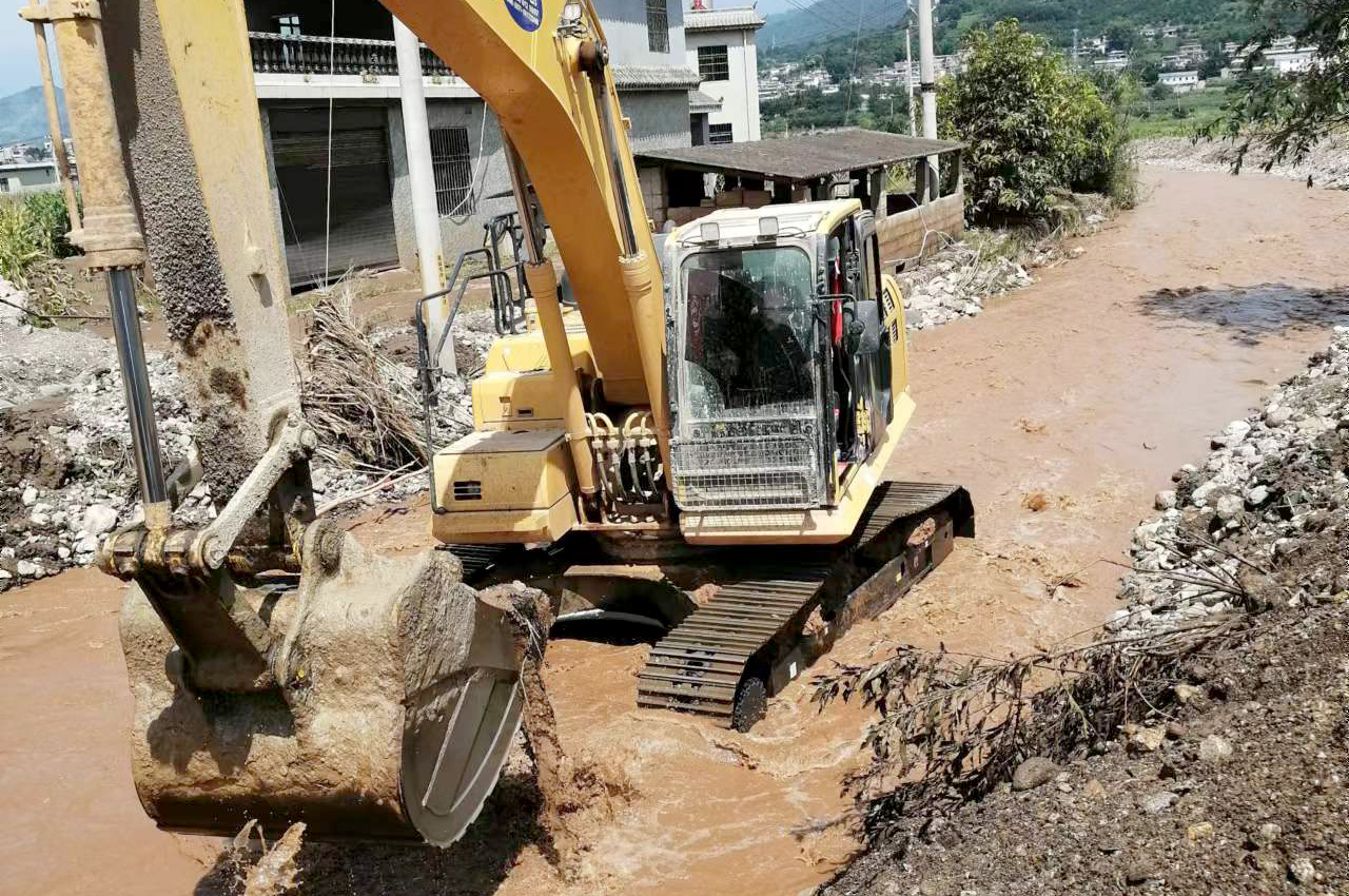 水投公司永德项目公司合力抗洪抢险
