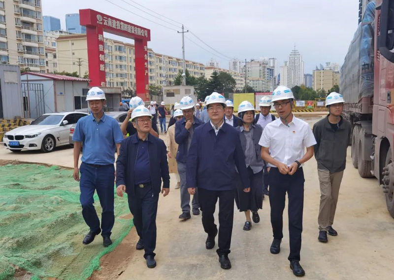 省住建厅党组书记、厅长尹勇调研胜天国际学府项目