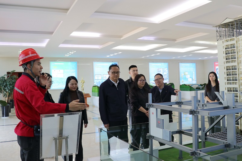 省国资委统战群团工作专题培训班学员到钢构公司杨林总厂参观交流