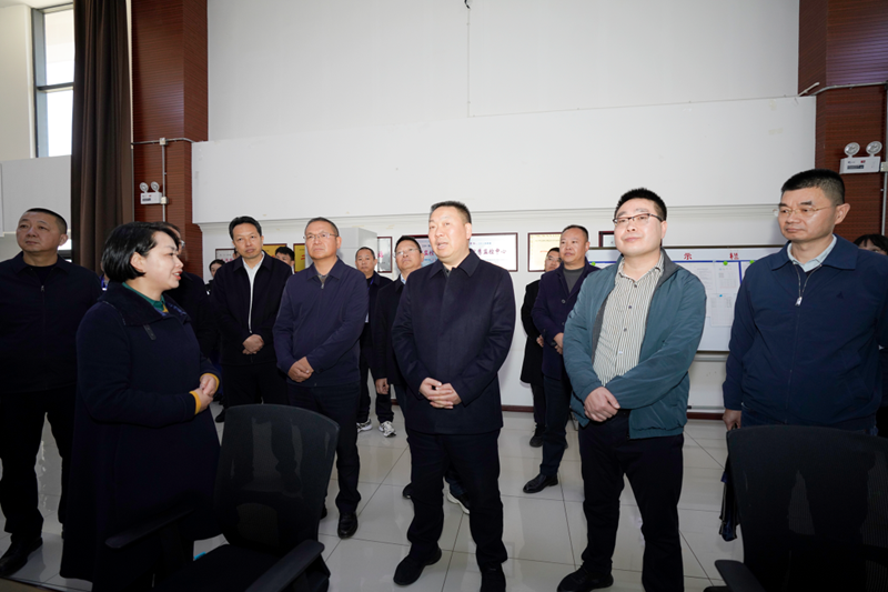 畅通其行 护航春运 陈祖军一行调研集团高速公路春运保障情况