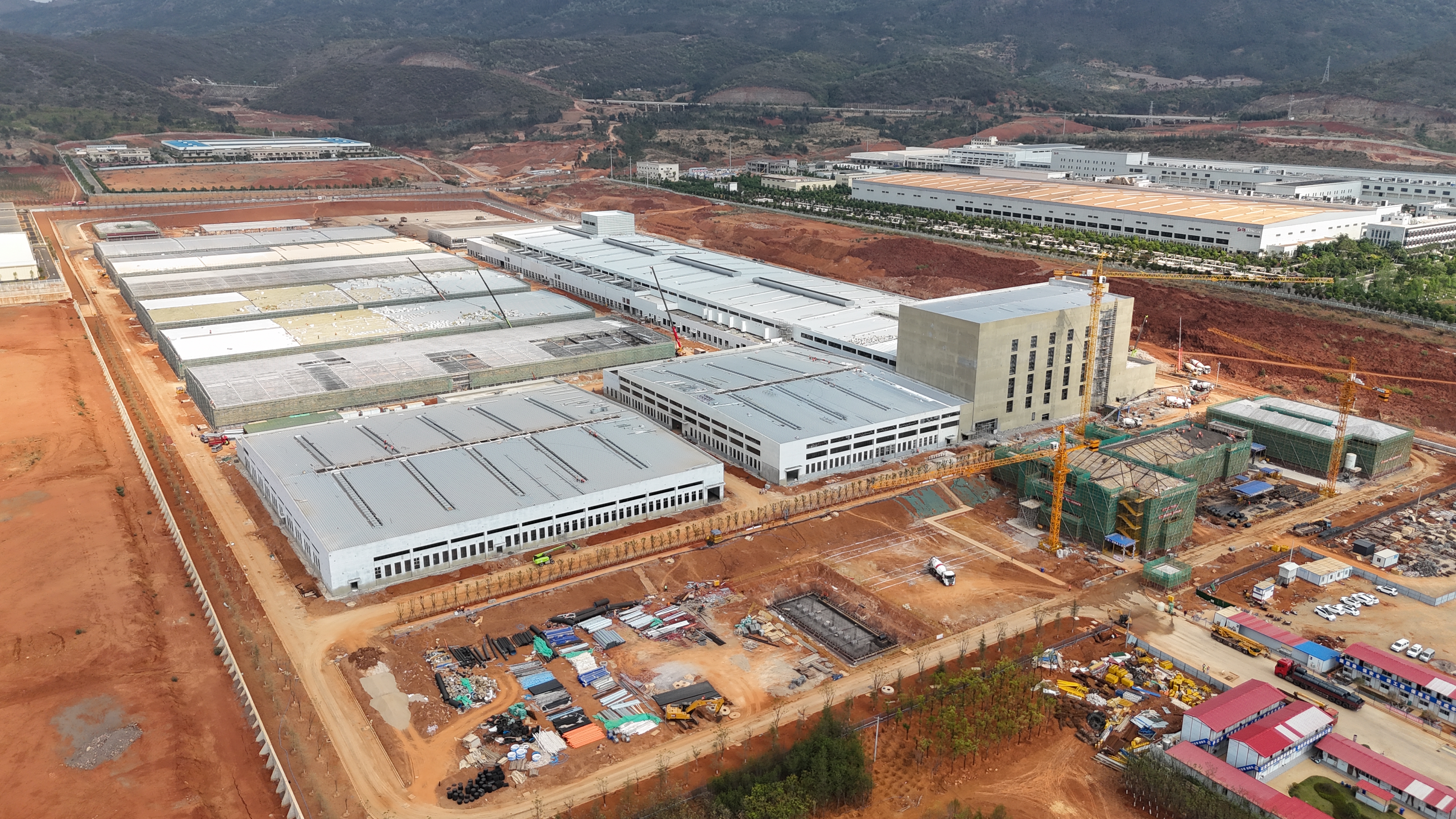 红河烟叶复烤有限公司打叶复烤易地技术改造项目全面封顶