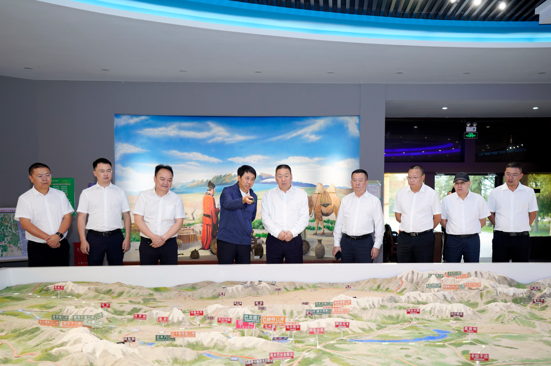 集团与新疆塔城地区交流座谈